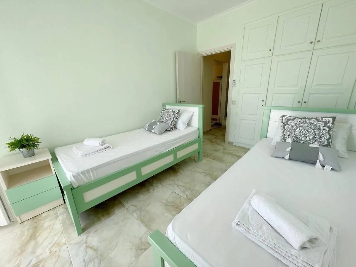 Magic Fourka Apartment